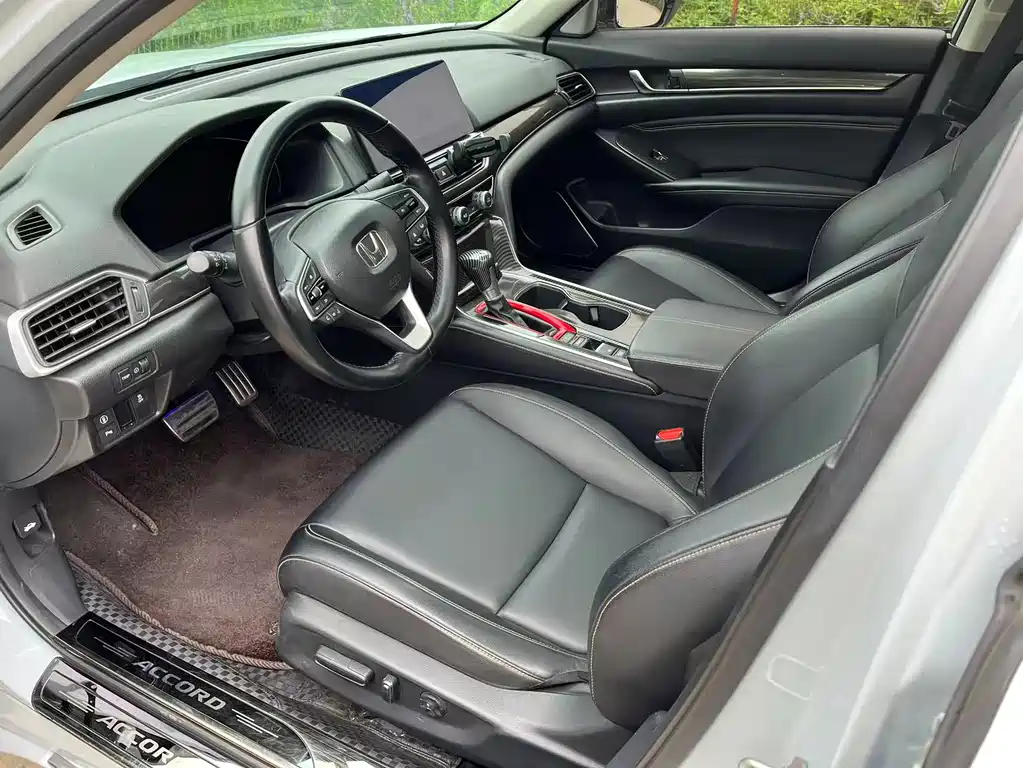 Honda Accord 2023 — фото 10