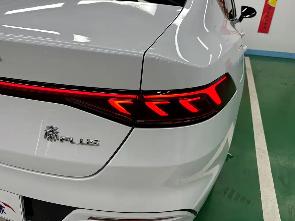 BYD Qin PLUS 2022 — фото 22