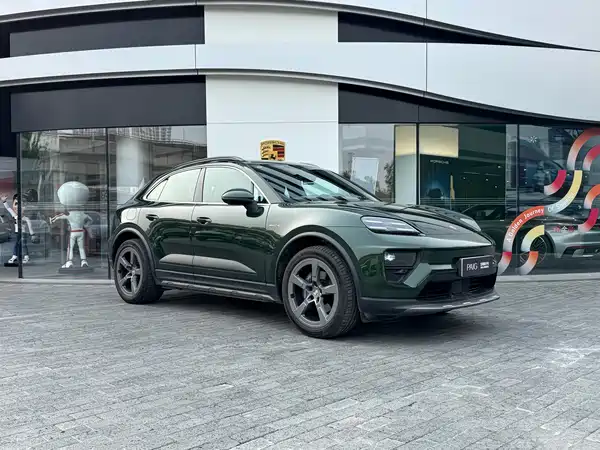 Porsche Macan New Energy 2025