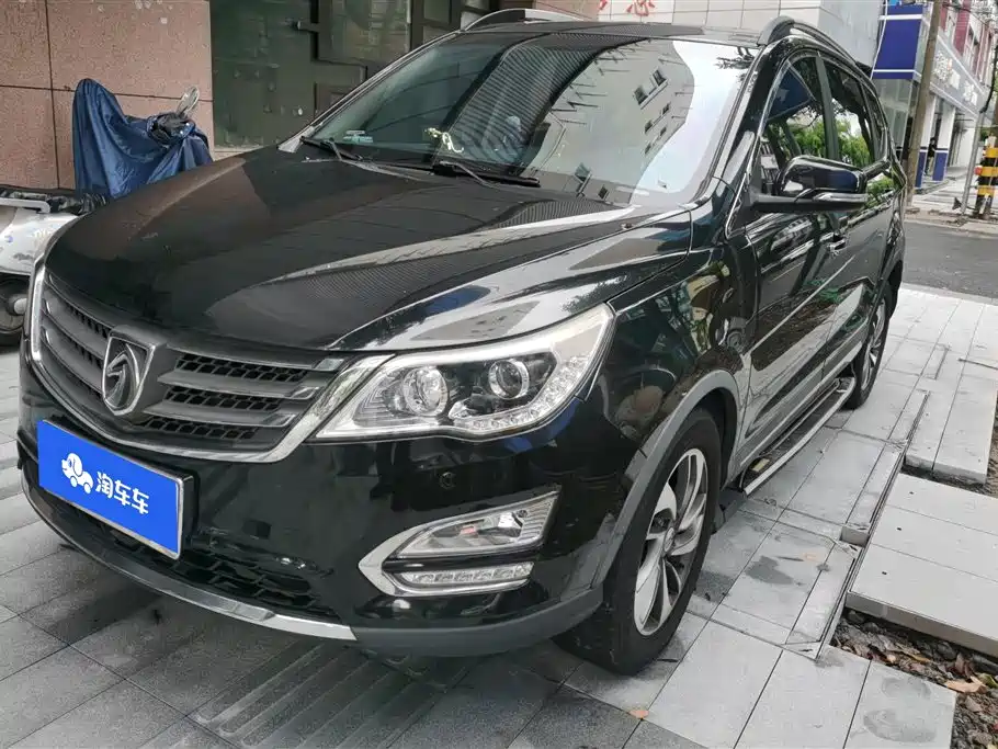 Baojun 560 2015