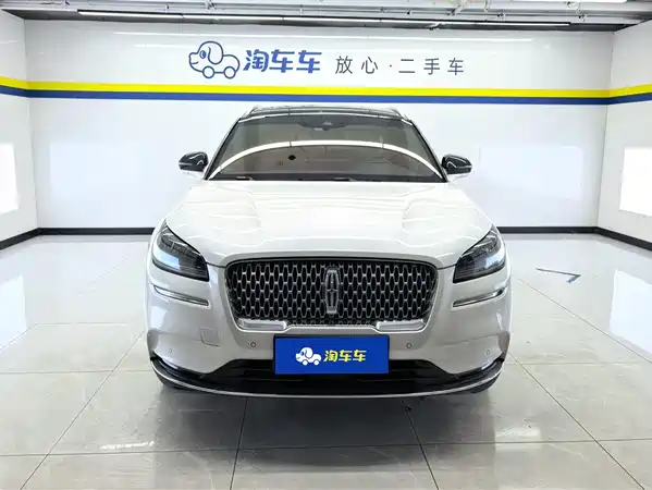 Lincoln Corsair 2021
