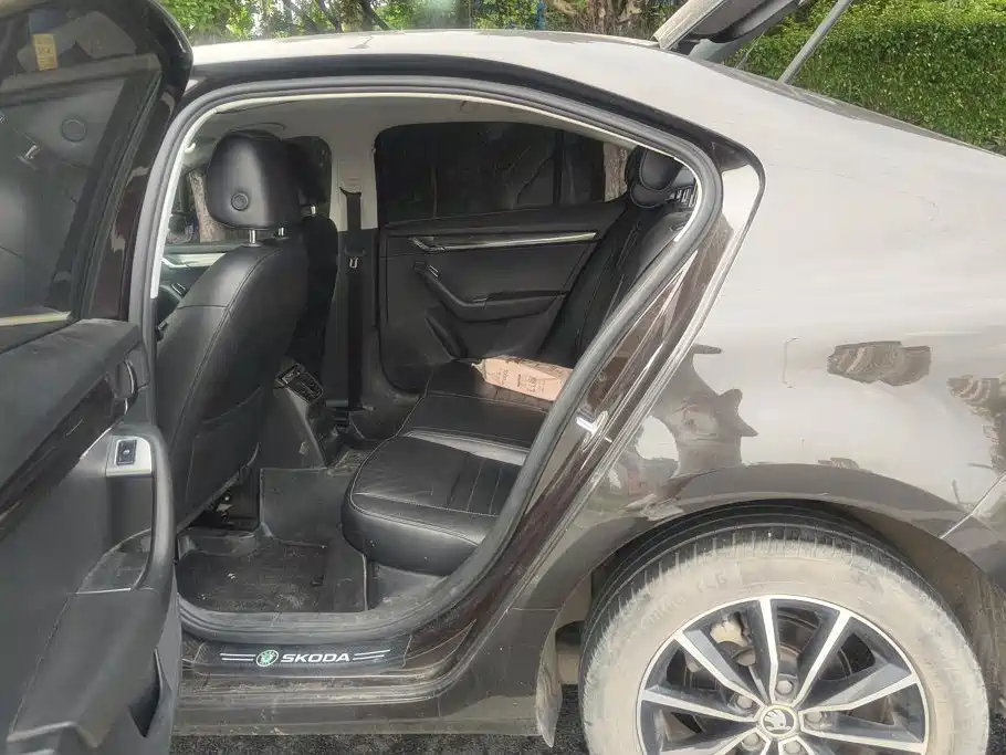 Skoda Octavia 2016 — фото 11