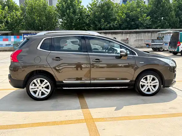 Peugeot 3008 2014