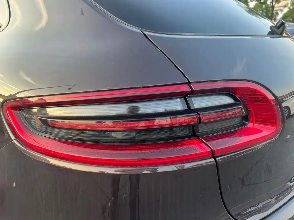 Porsche Macan 2015 — фото 12