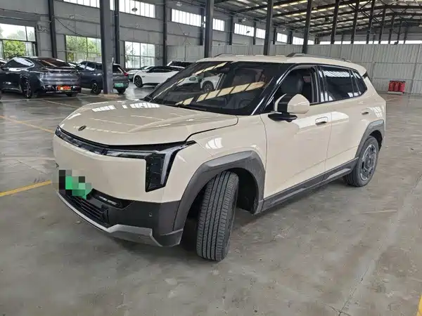 Dongfeng Nano 06 2025
