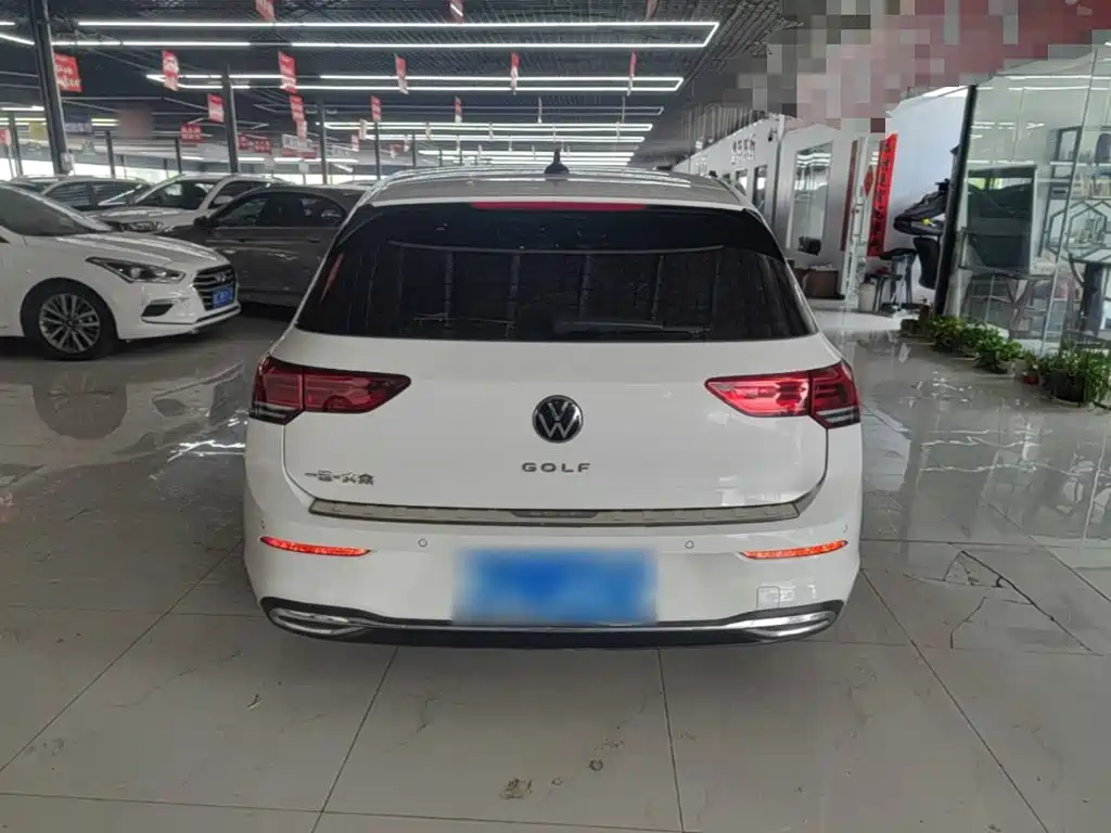 Volkswagen Golf 2021