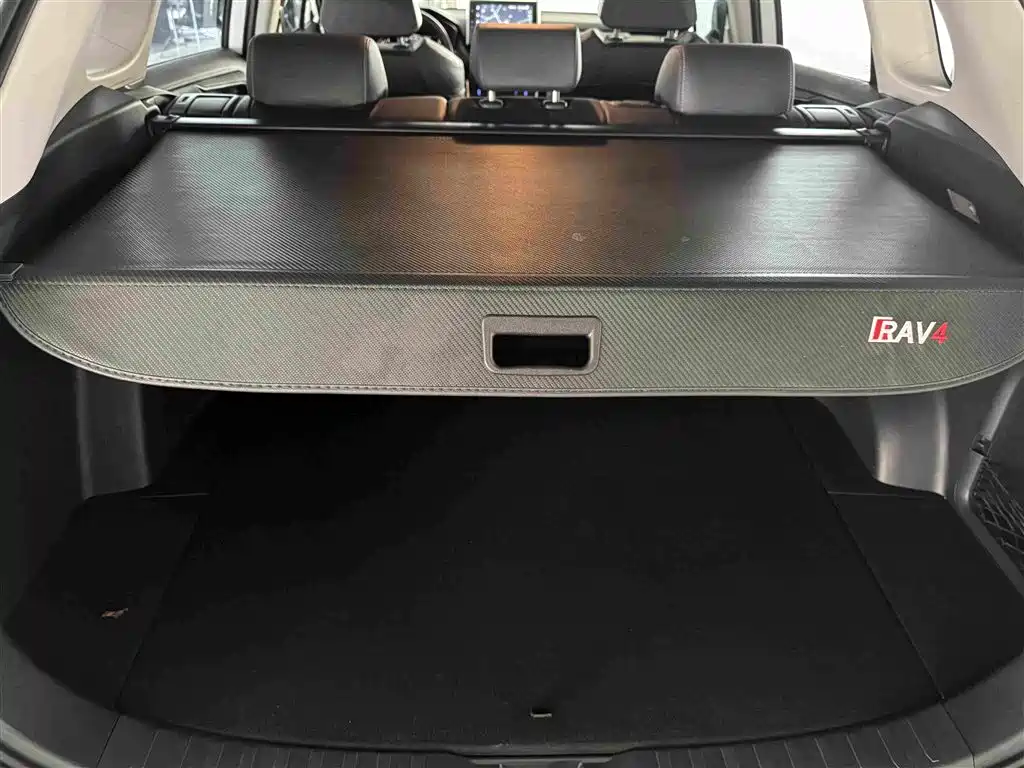 Toyota RAV4 2022 — фото 24