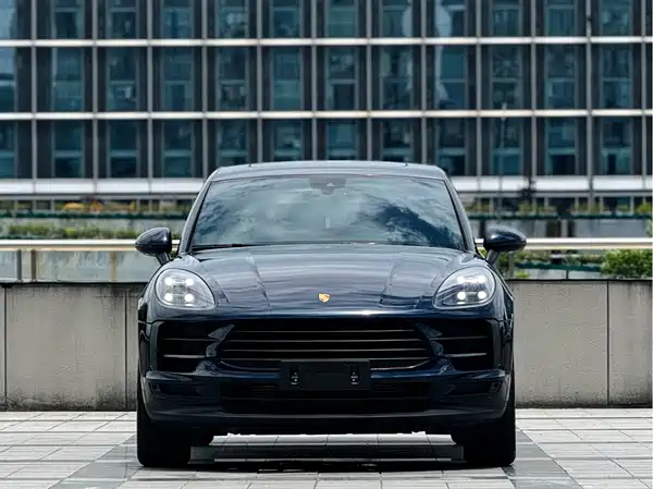 Porsche Macan 2021