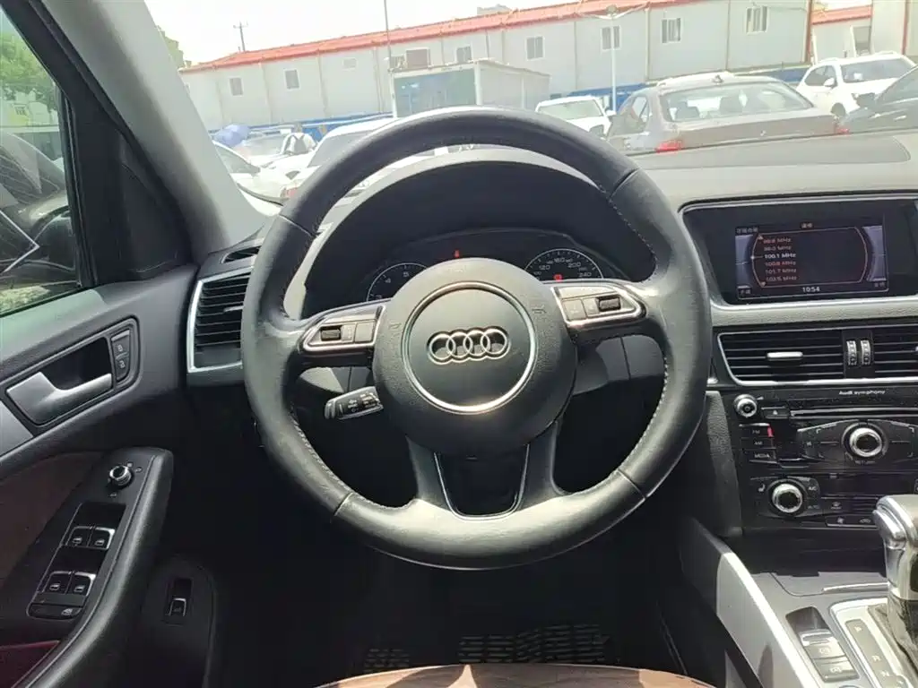 Audi Q5 2016 — фото 11