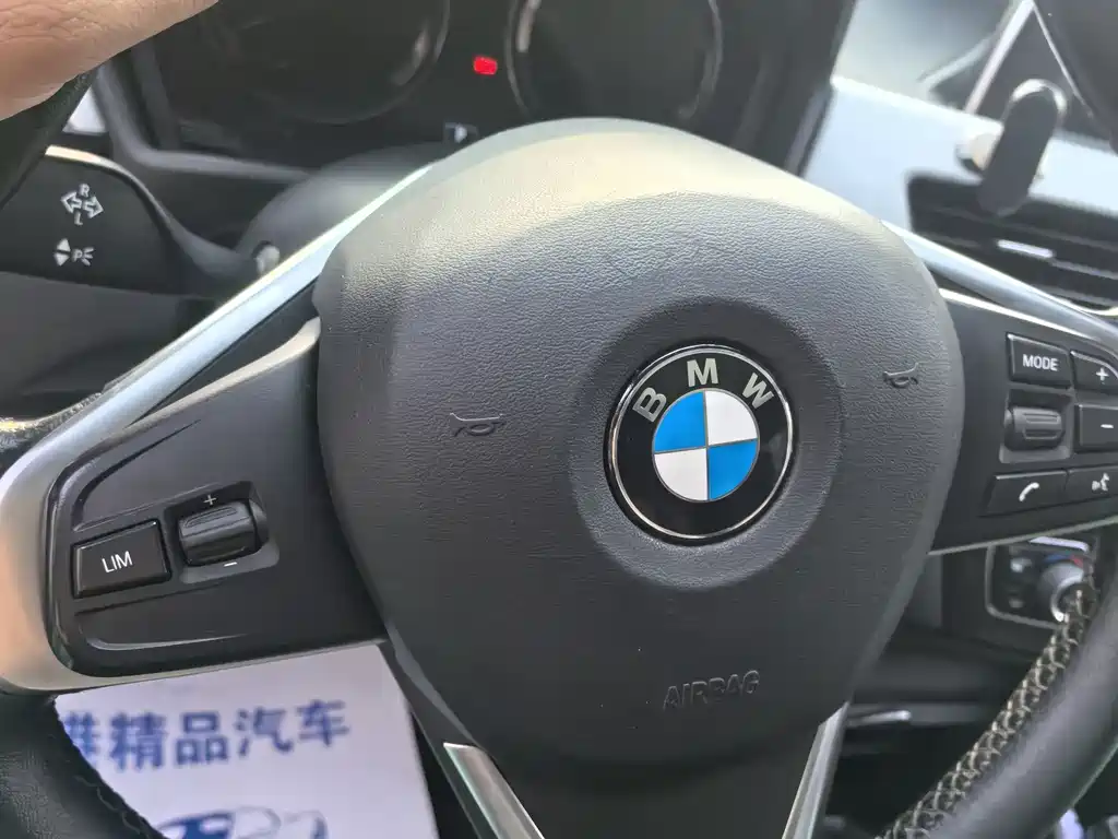 BMW X1 2018 — фото 8