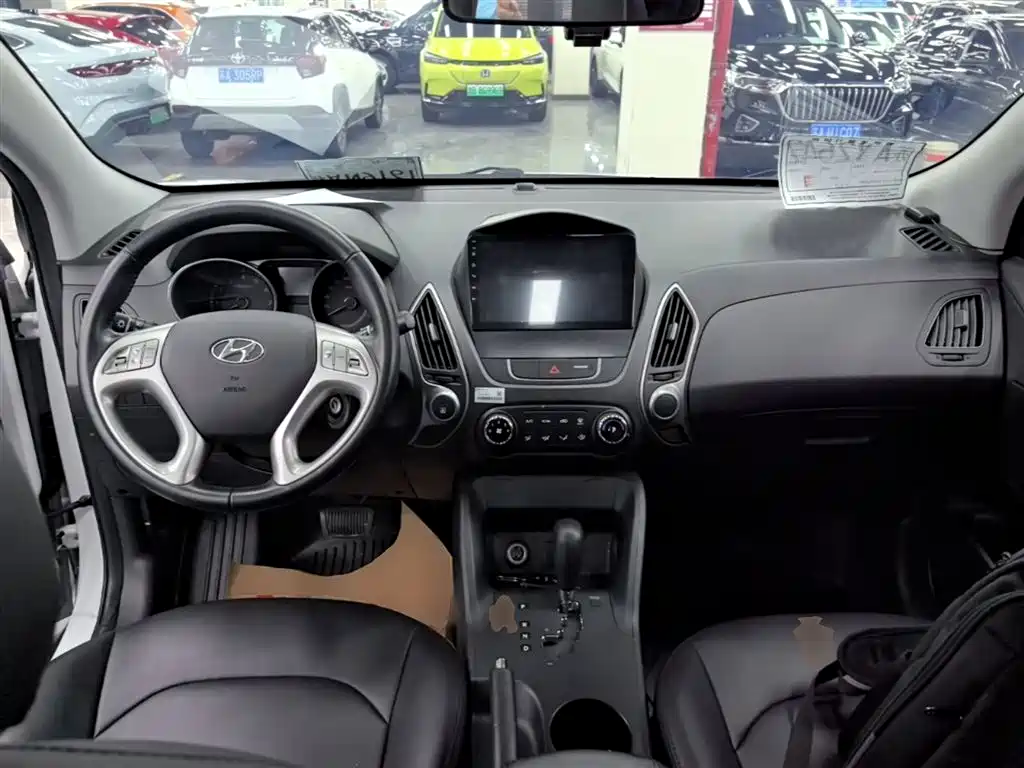 Hyundai ix35 2016 — фото 10