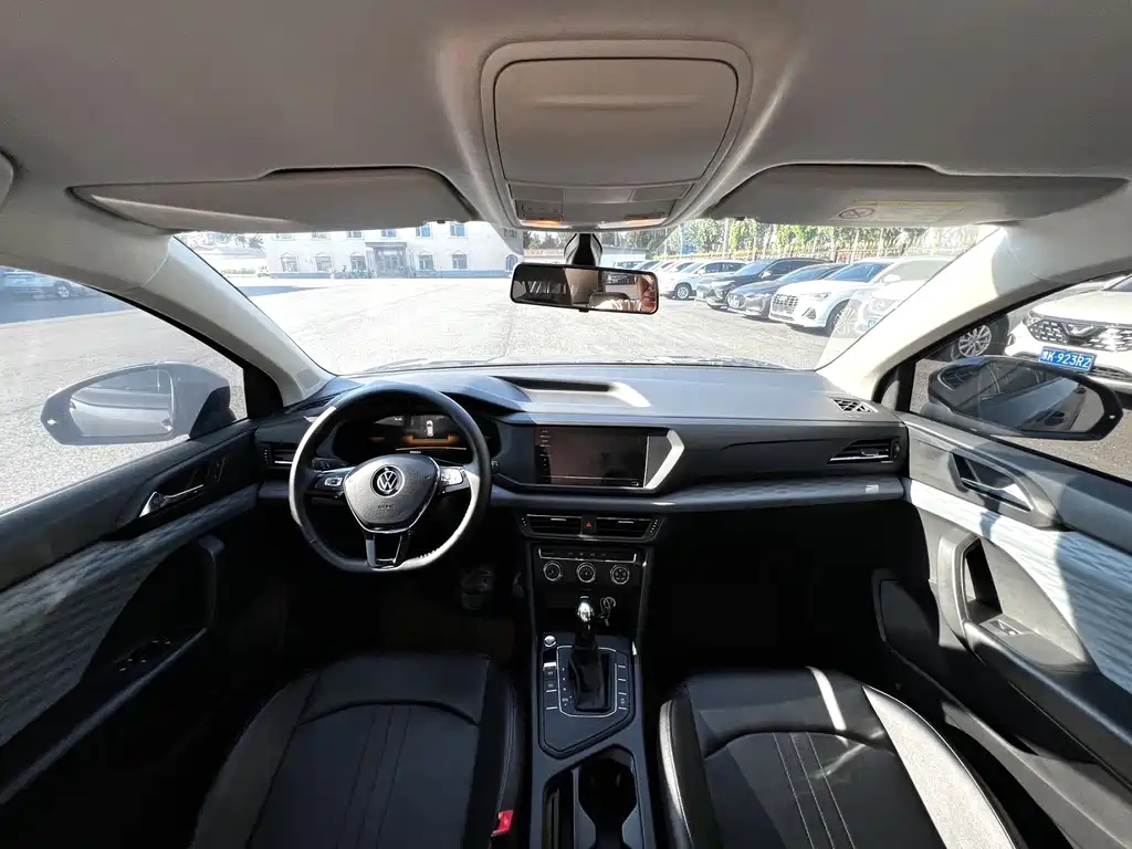 Volkswagen Tharu 2022