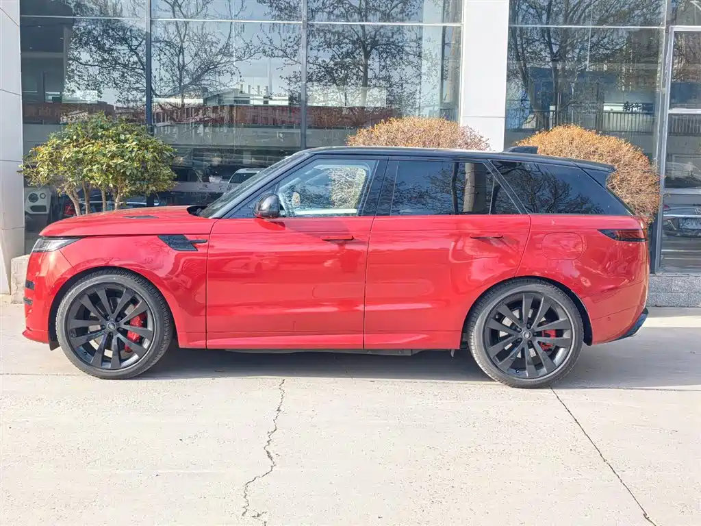 Land Rover Sport PHEV 2025 — фото 2