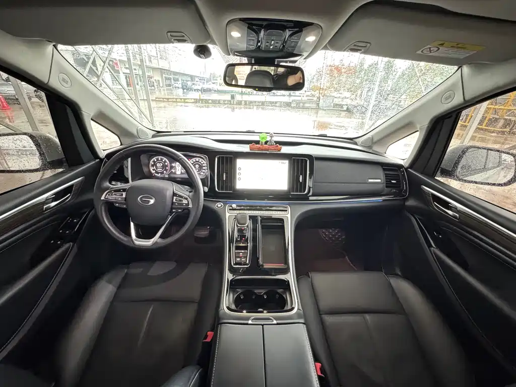 GAC Motor Trumpchi M8 2023 — фото 11