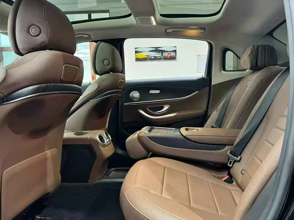 Mercedes-Benz E-Class 2016