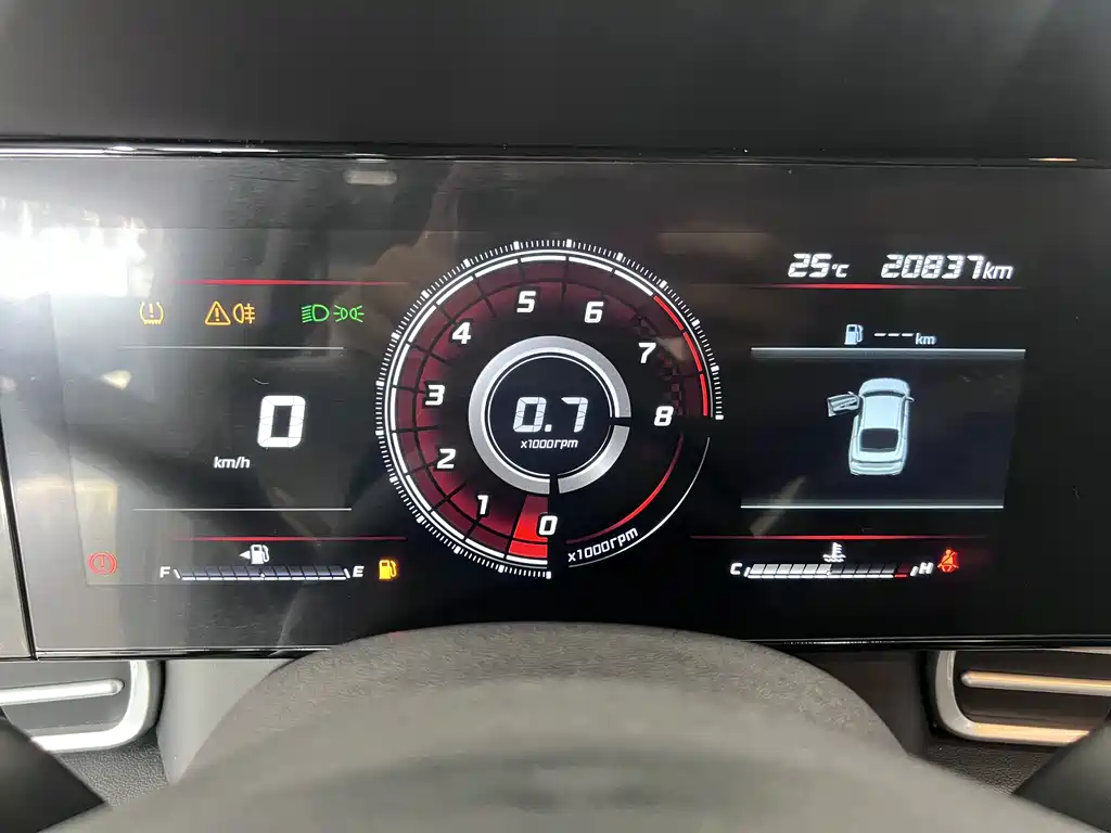 Hyundai Elantra 2023 — фото 13