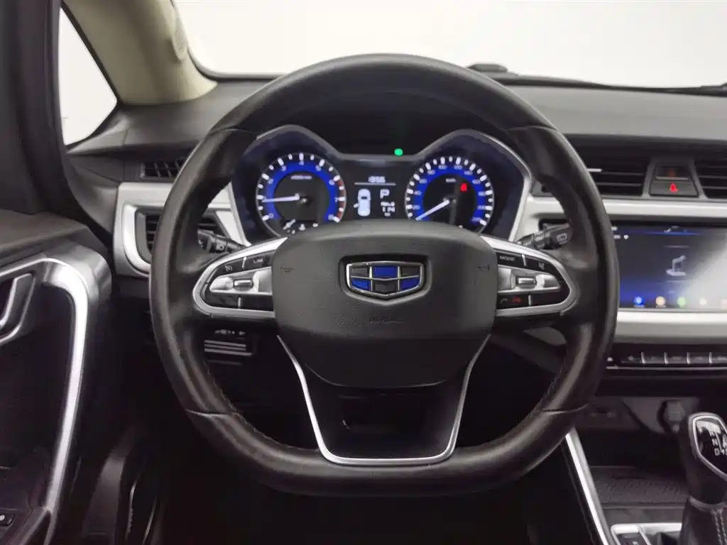 Geely Vision X3 2019 — фото 11