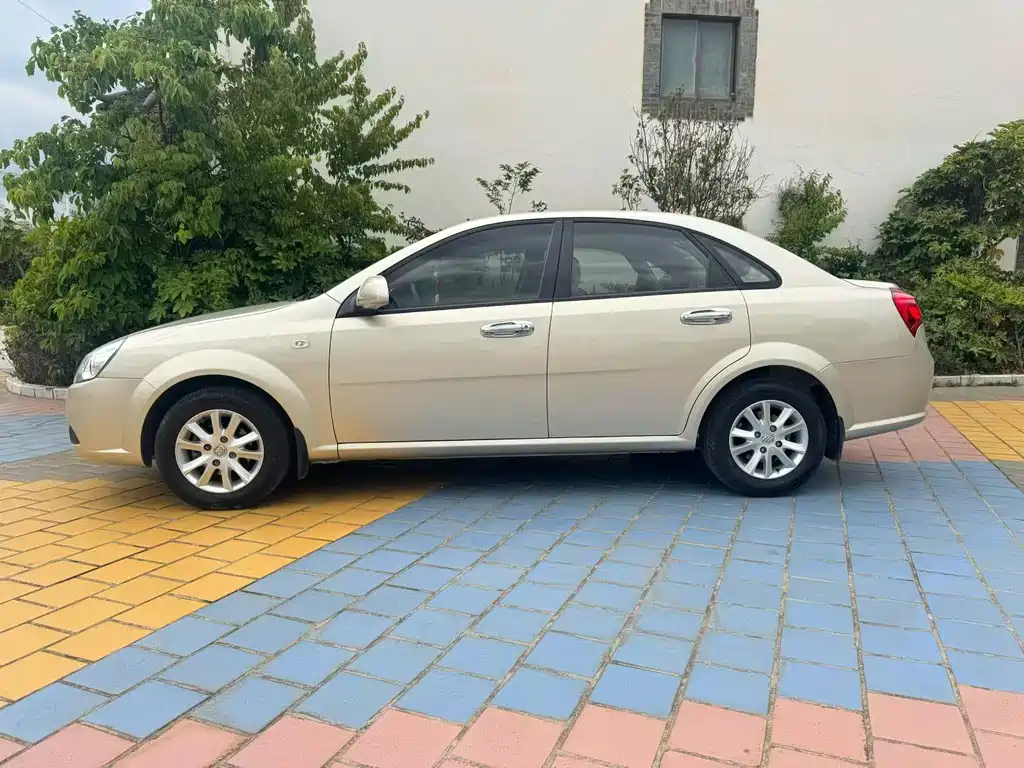 Buick Excelle 2013