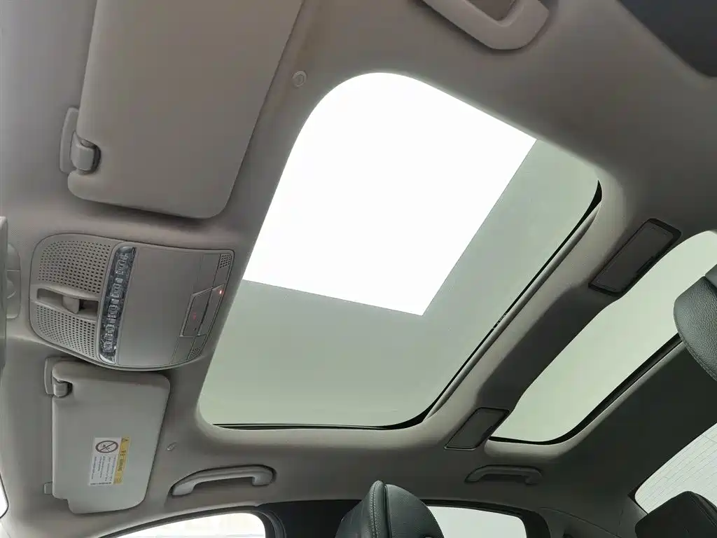 Mercedes-Benz E-Class 2020 — фото 14