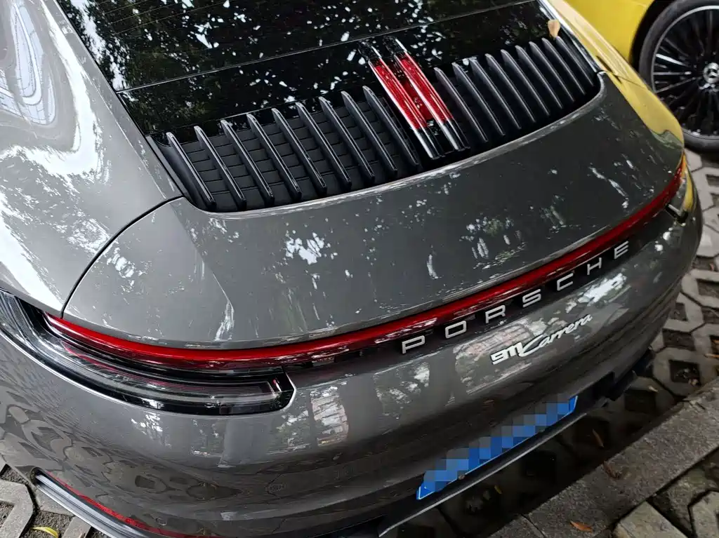 Porsche 911 2024 — фото 12