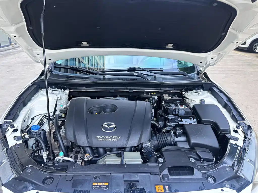 Mazda 3 Axela 2015 — фото 8