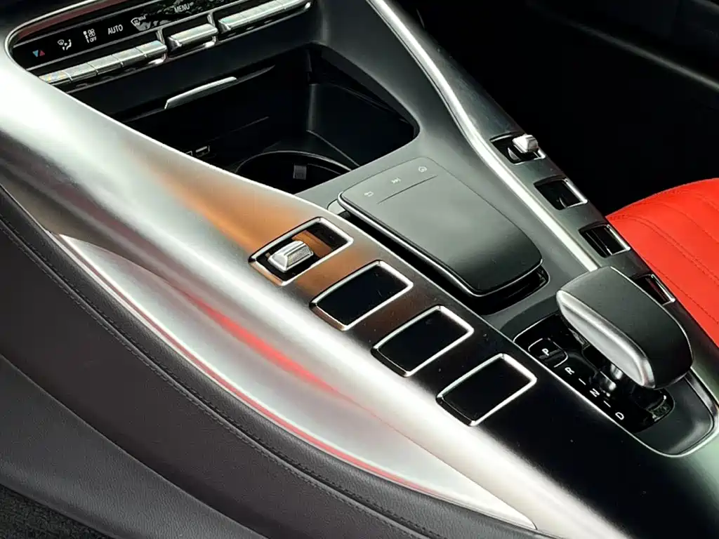 Mercedes-Benz AMG GT 2020 — фото 6