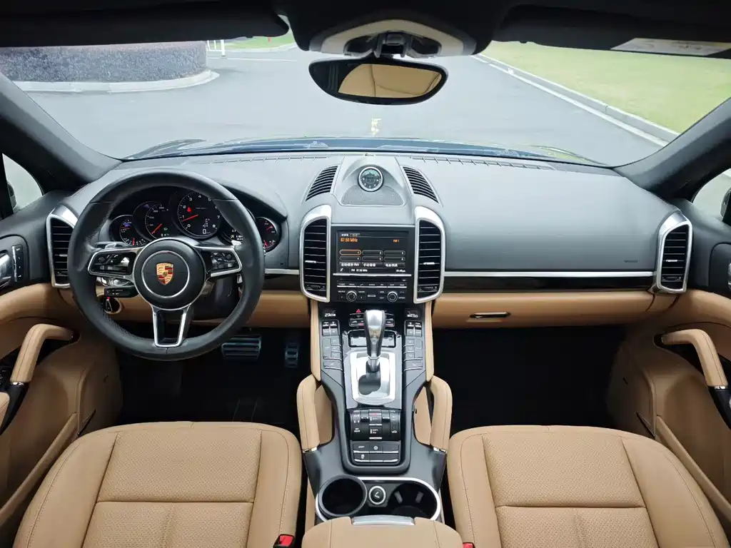 Porsche Cayenne 2015