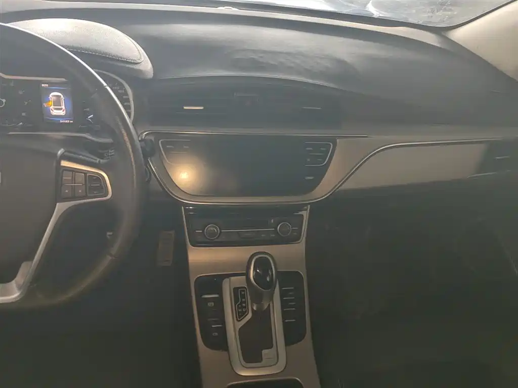 Geely Emgrand GS 2019 — фото 13