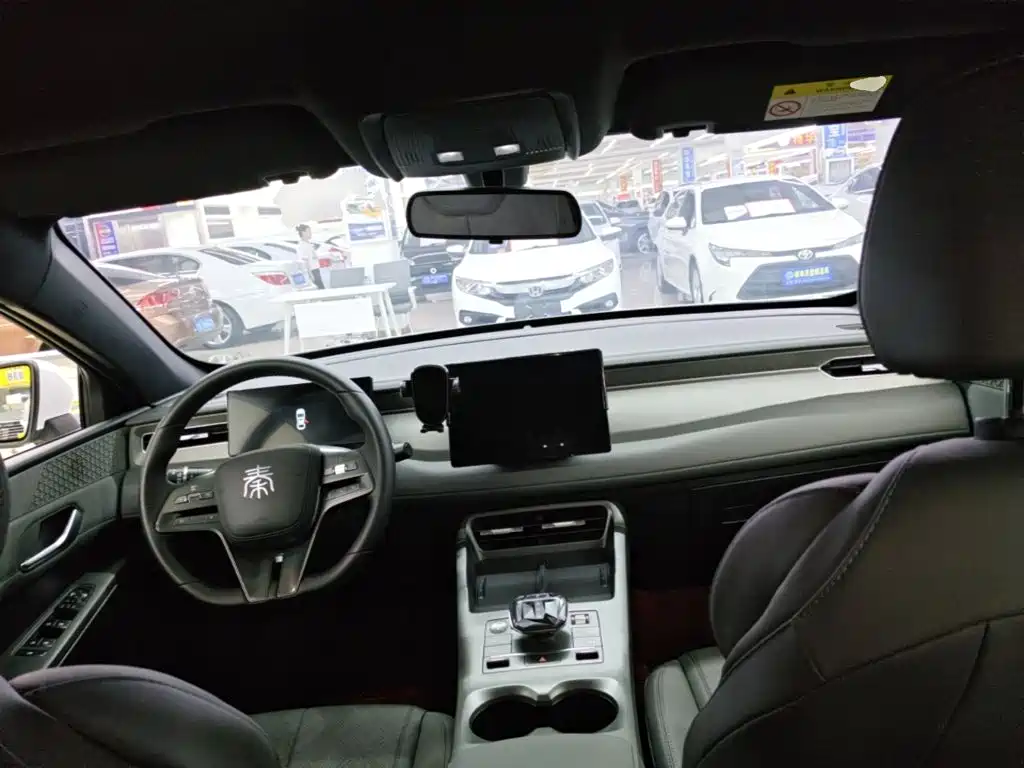 BYD Qin PLUS 2025 — фото 10