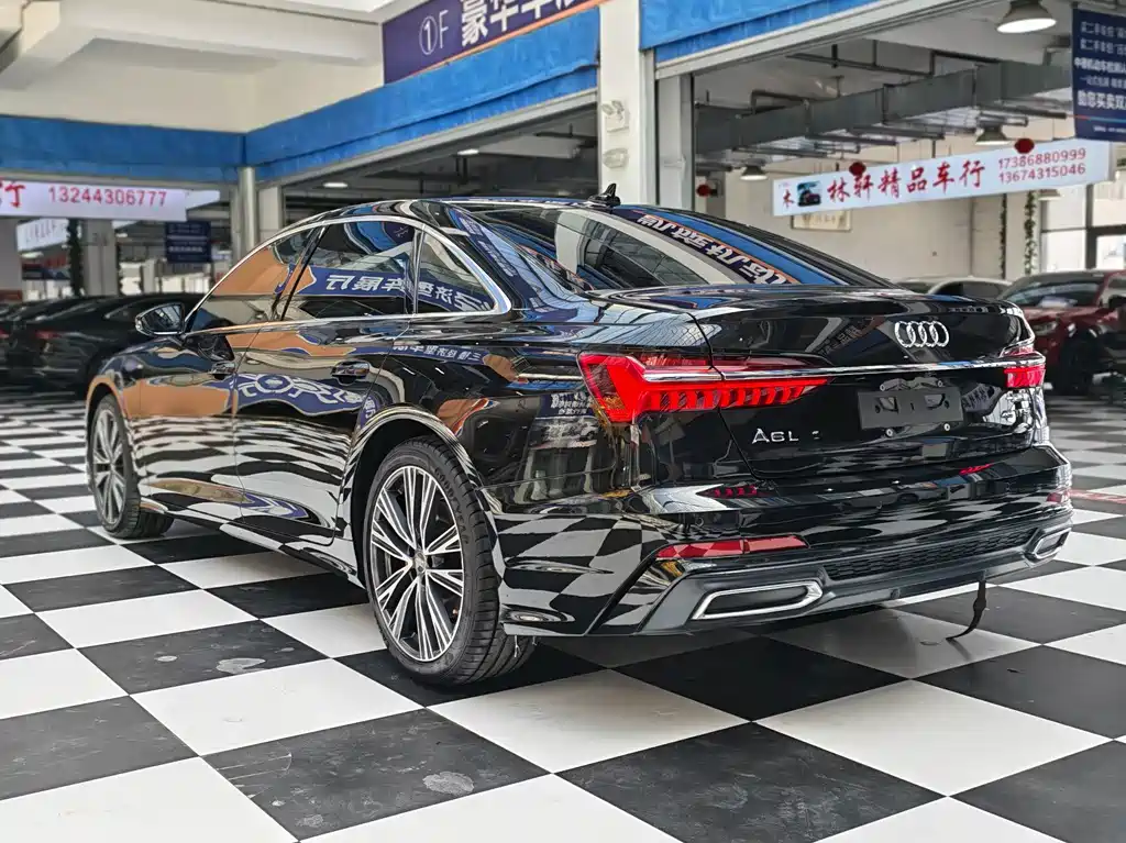 Audi A6L 2022