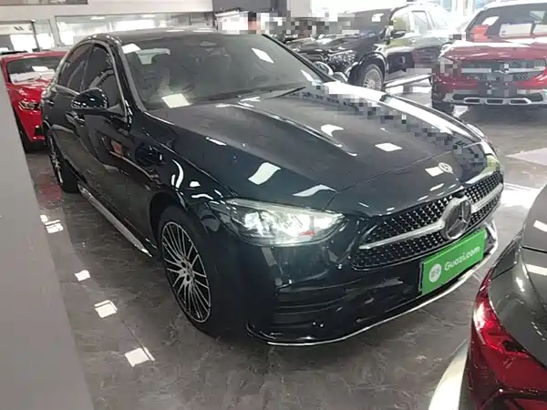 Mercedes-Benz C-Class 2024