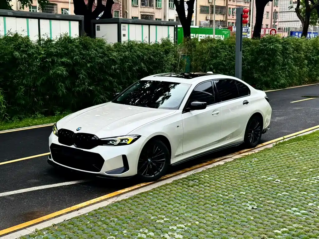 BMW 3 Series 2024