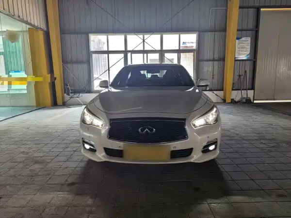 Infiniti Q50L 2018