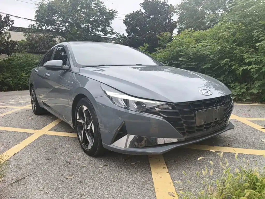 Hyundai Elantra 2021