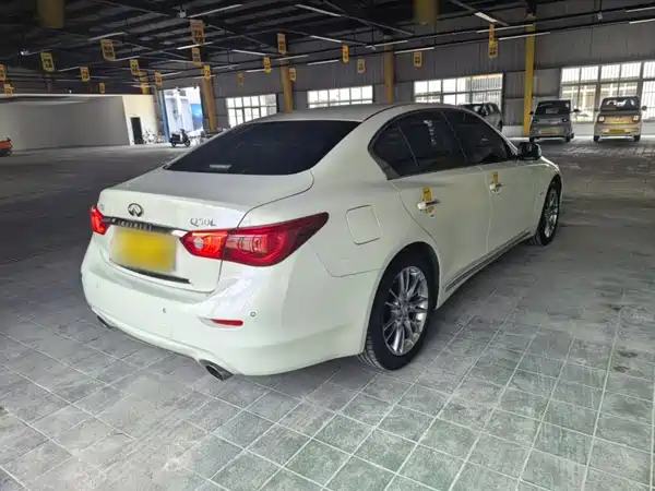 Infiniti Q50L 2018
