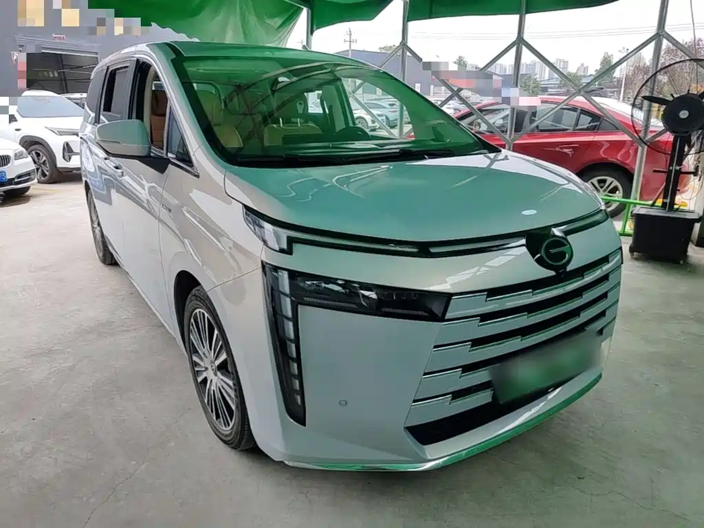 GAC Motor E8 PHEV 2024