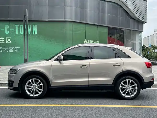 Audi Q3 2015