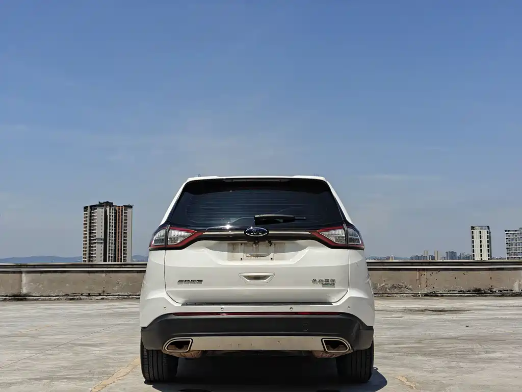 Ford Edge 2017 — фото 7