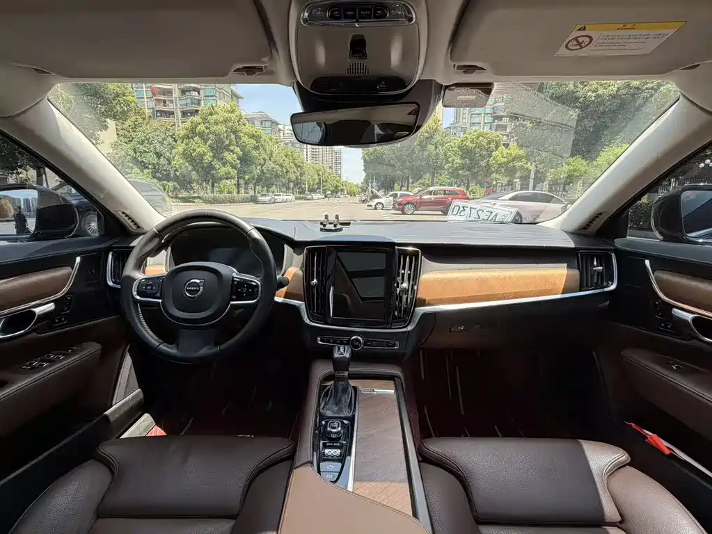 Volvo S90 2020 — фото 13