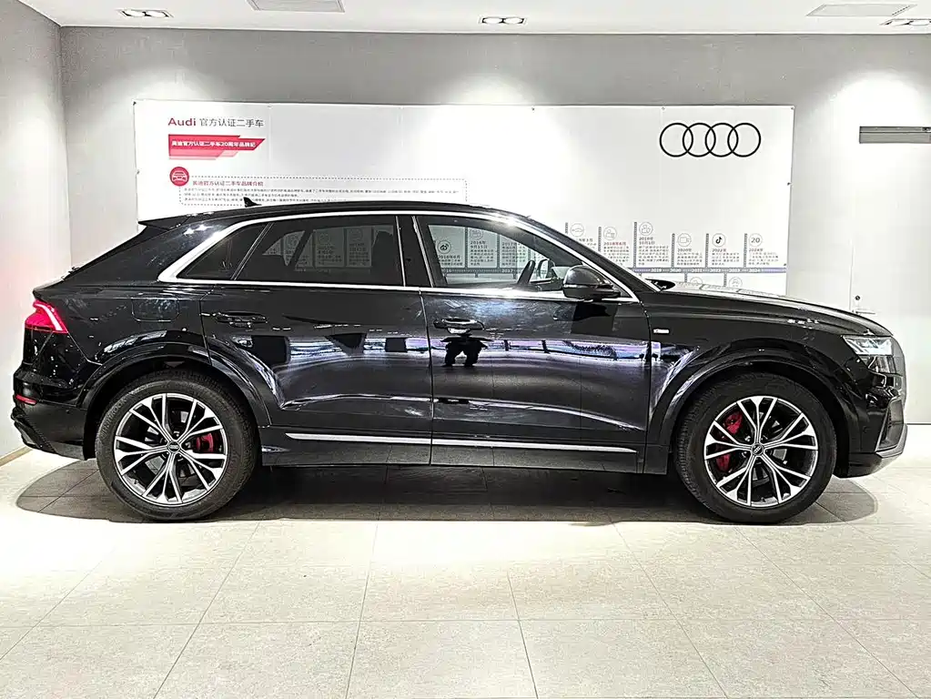 Audi Q8 2024 — фото 3