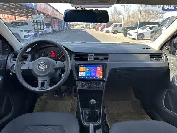 Volkswagen Santana 2013