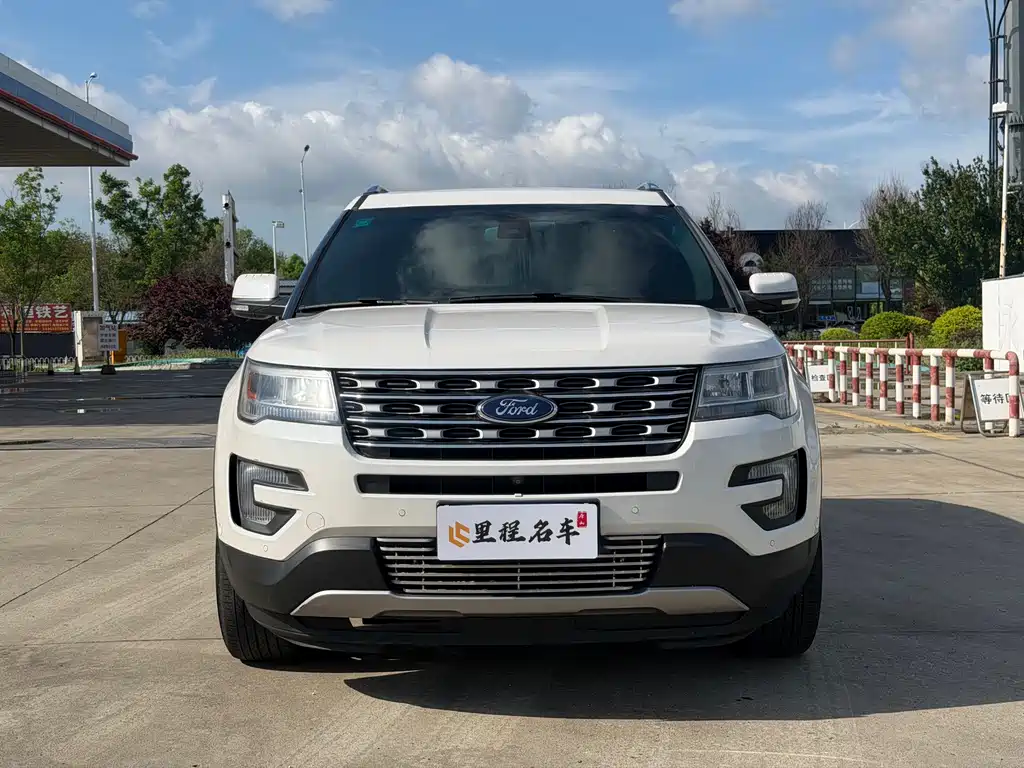 Ford Explorer 2018 — фото 2