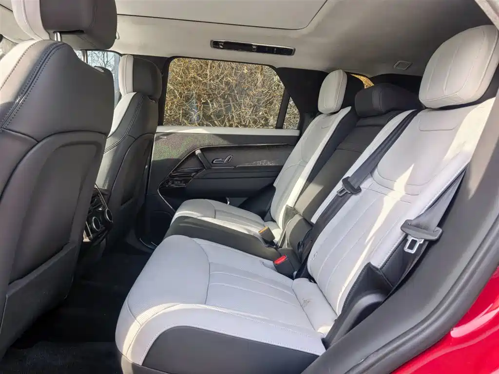 Land Rover Sport PHEV 2025 — фото 11