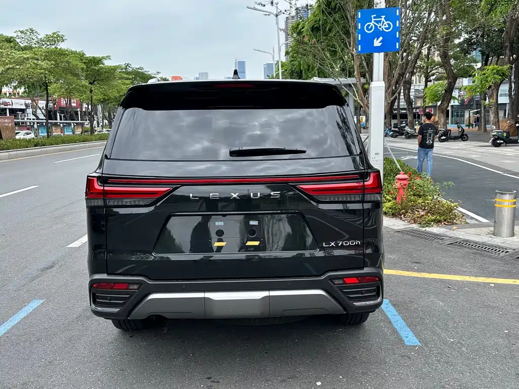 Lexus LX 2025 — фото 12
