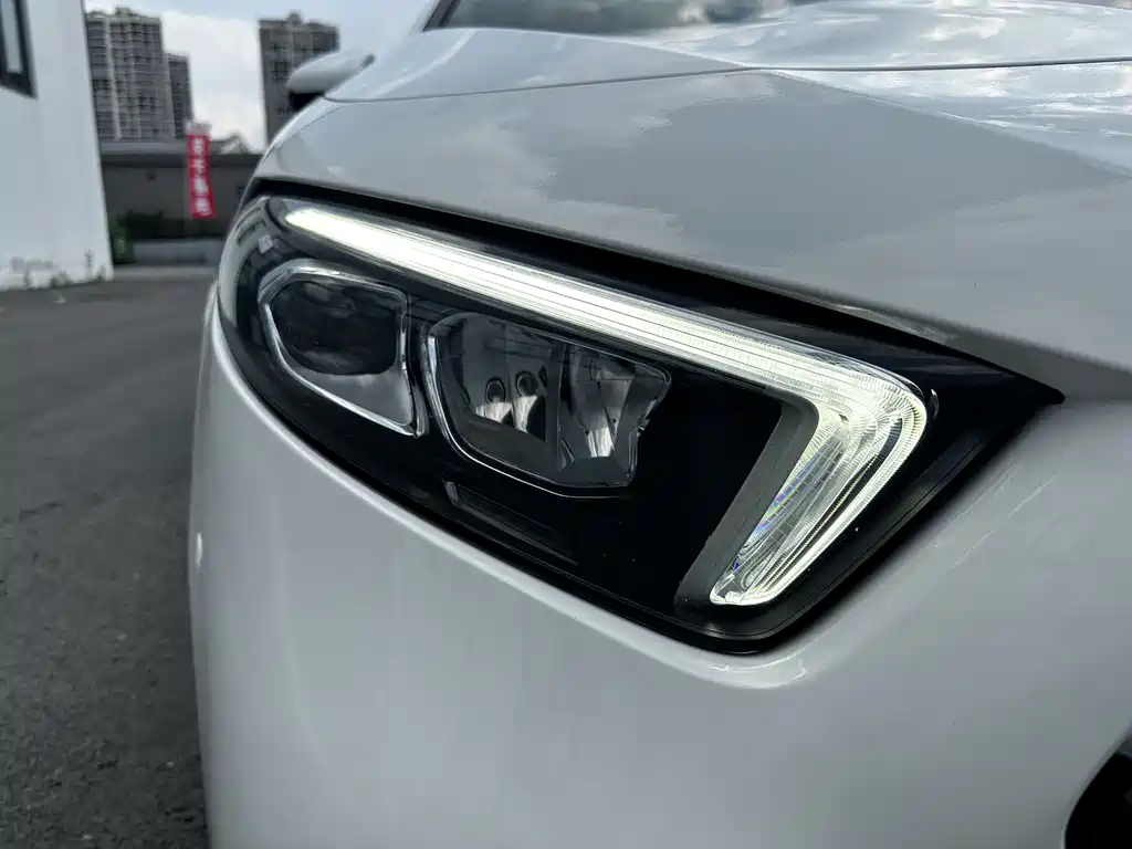 Mercedes-Benz A-Class 2022 — фото 4