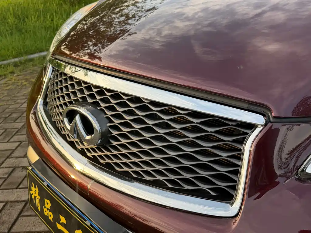 Infiniti QX50 2017 — фото 25