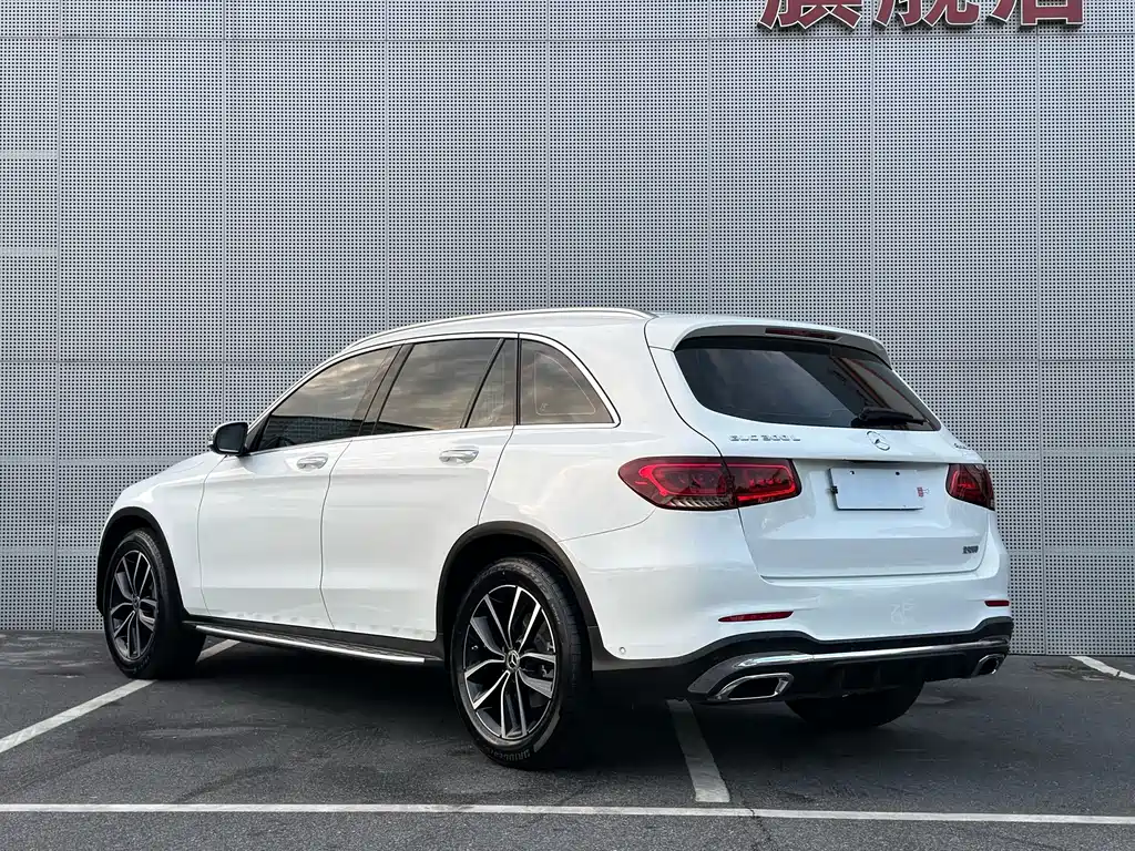 Mercedes-Benz GLC 2021 — фото 37