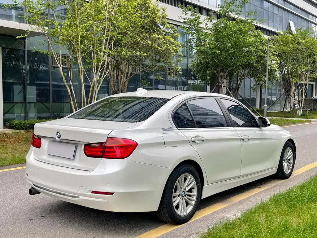 BMW 3 Series 2014 — фото 7
