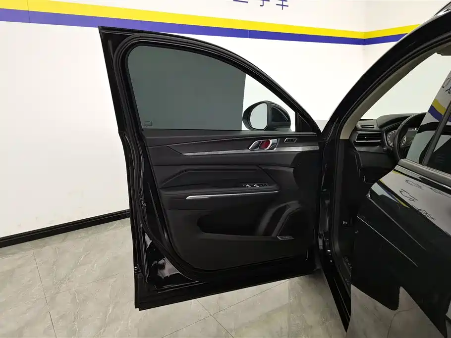 Lynk & Co 01 2022 — фото 7