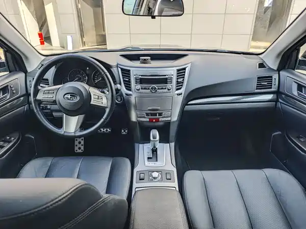 Subaru Legacy 2011